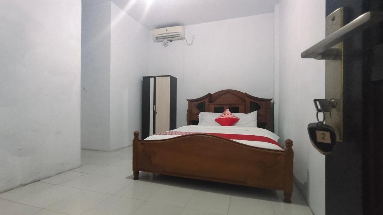Oyo 90157 Griya Andon Syariah Hotell Cirebon Eksteriør bilde