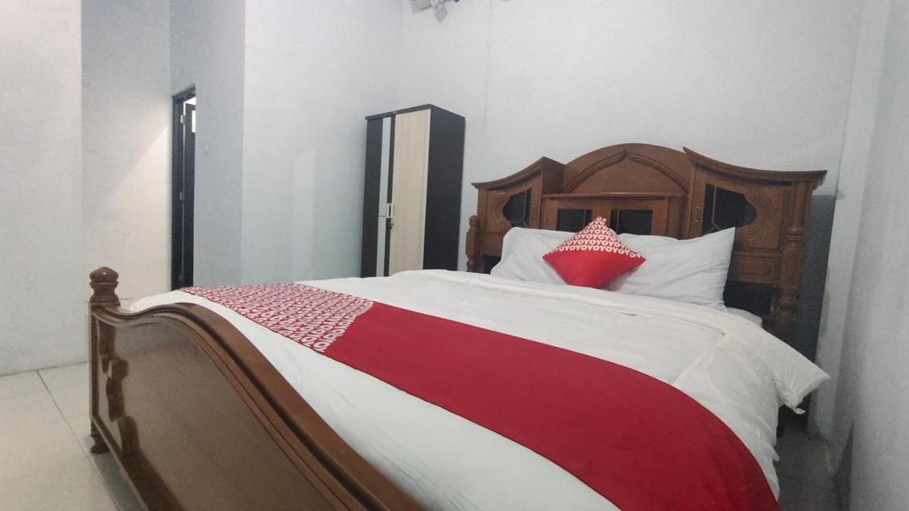 Oyo 90157 Griya Andon Syariah Hotell Cirebon Eksteriør bilde